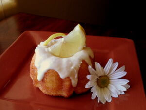 Zesty Limoncello Mini Bundt cake